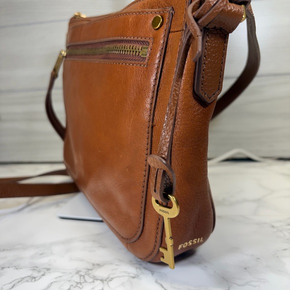 Fossil Tan Leather Crossbody Bag with Floral Charm - Picture 4 of 6